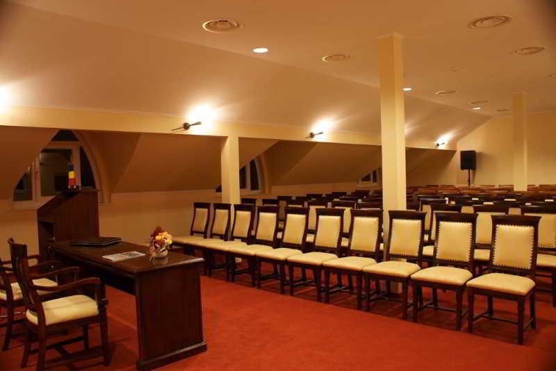 Hotel Maxim Oradea Luaran gambar