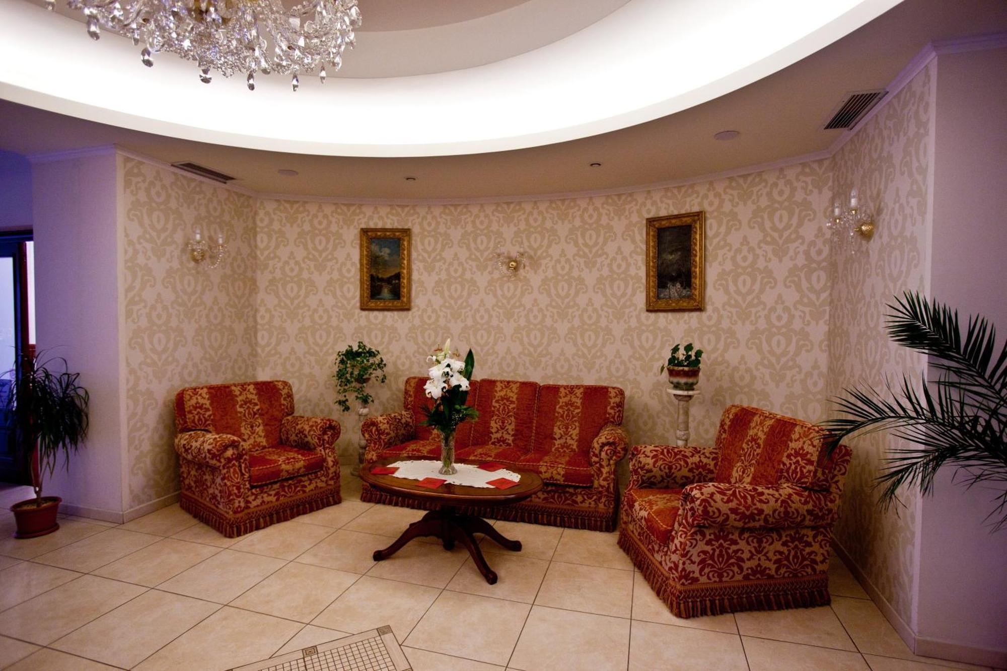 Hotel Maxim Oradea Luaran gambar