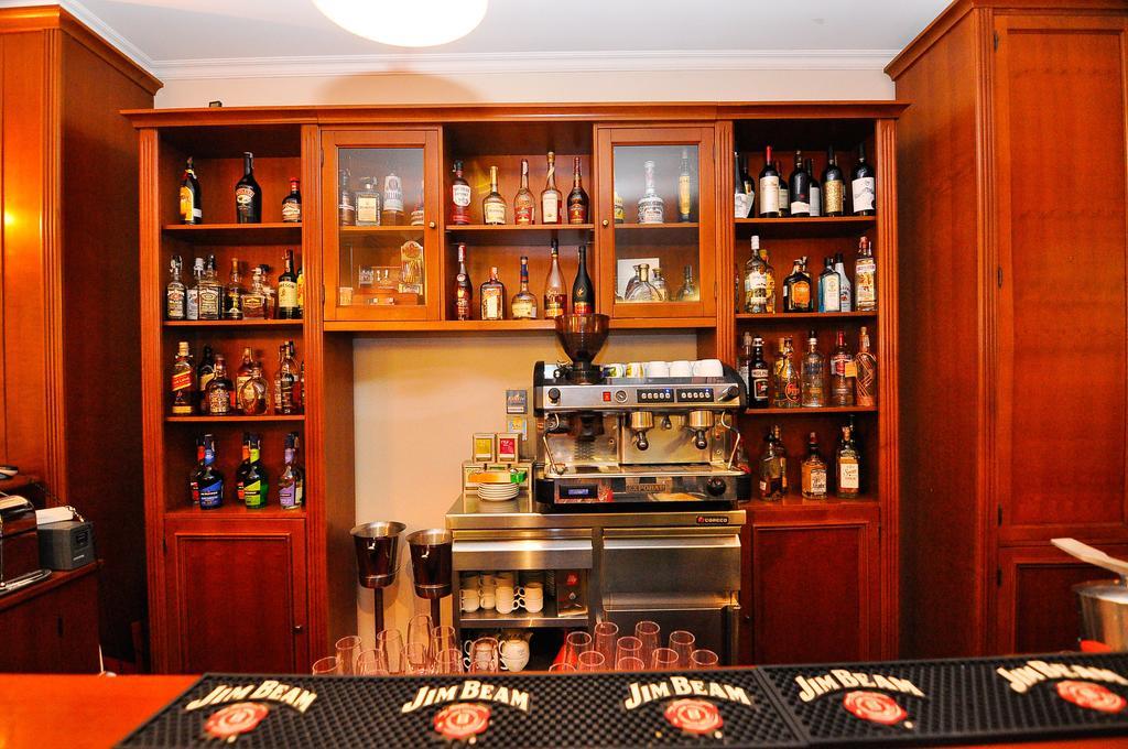 Hotel Maxim Oradea Luaran gambar